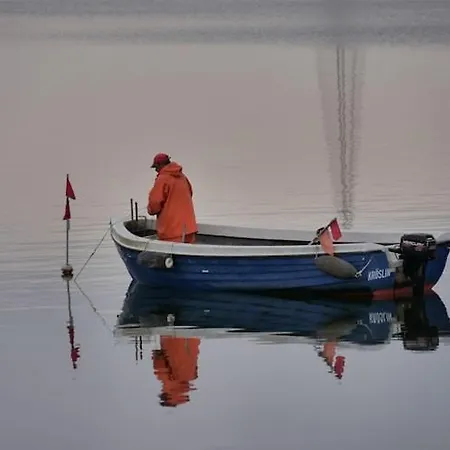 Hausboot In Am Bodden Botel *