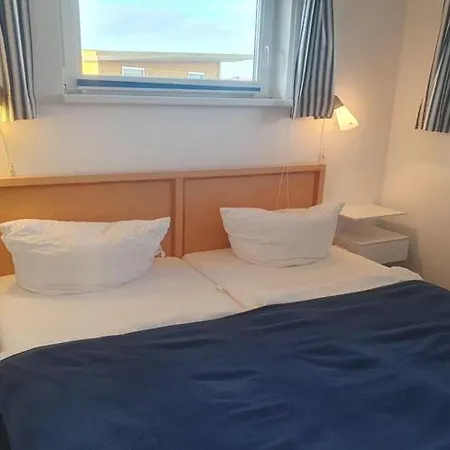 Hausboot In Am Bodden * Kröslin