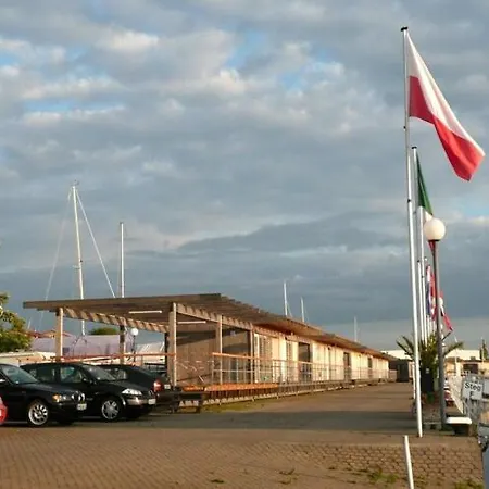 Hausboot In Am Bodden *